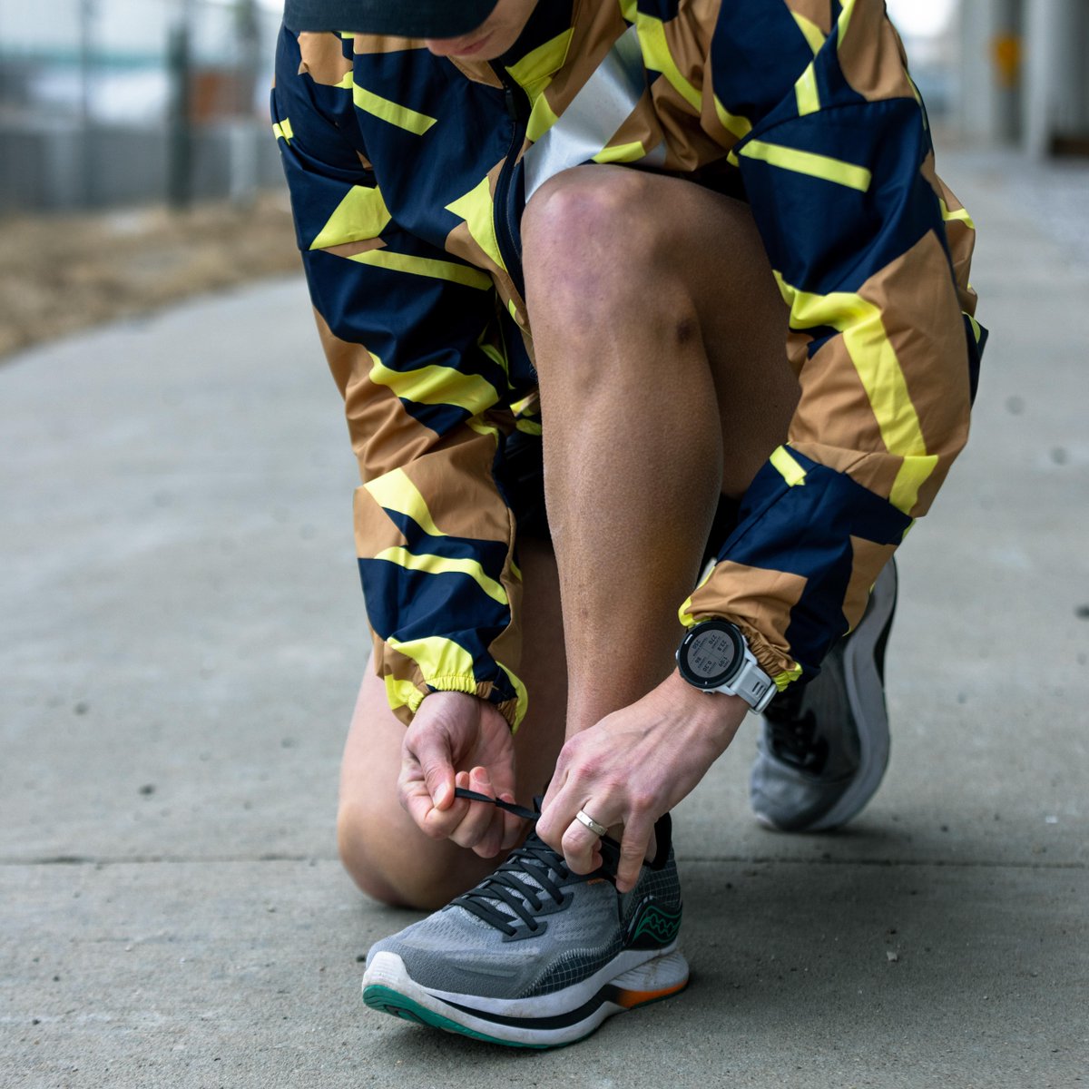 GarminSA's tweet photo. No matter how you feel..
☀️ Get up
🏃♂️ Lace up
👬 Show up
💪 Never give up
#ForerunnerForRunners
#Forerunner255 https://t.co/y6NXAz6foZ