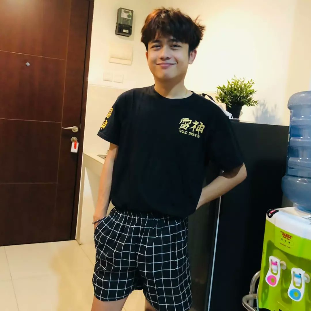azisaxay's tweet photo. https://t.co/DrqMfLtVQU