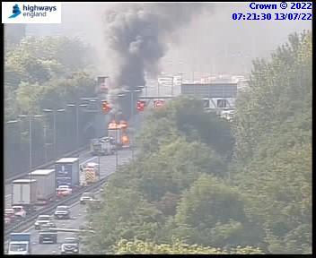 HighwaysWMIDS's tweet photo. Traffic has been stopped on the #M6 in BOTH DIRECTIONS between J7 (#A34 #PerryBar) and J6 (#A38, #A38M, #Birmingham) due to a lorry on fire. Delays rapidly building. https://t.co/CPPhozR7X3