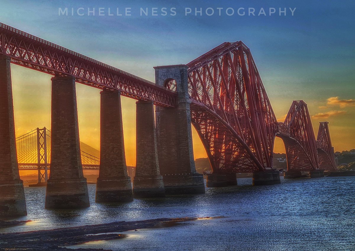 TheUnknowns21's tweet photo. @StormHour @RMetS @RainViewer Last night's sunset at @TheForthBridges #Scotland #VisitScotland #StormHour #RmetS #RainViewer #ThePhotoHour 🌉🏴❤️ https://t.co/SEwKU0Vd7x