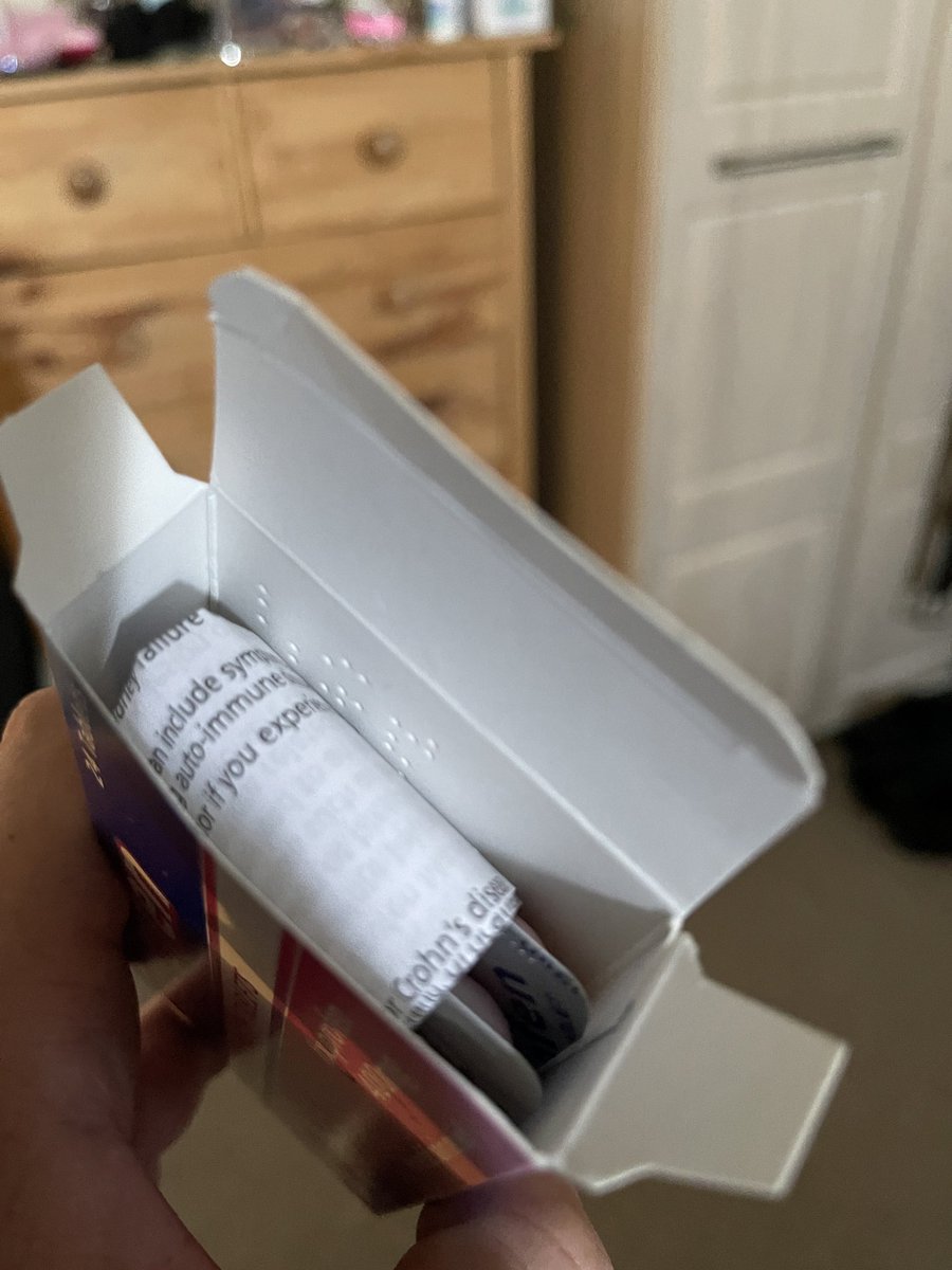 Lintyuk's tweet photo. Medicinal USB cable frustration, every time. https://t.co/QE6itLy6Dc