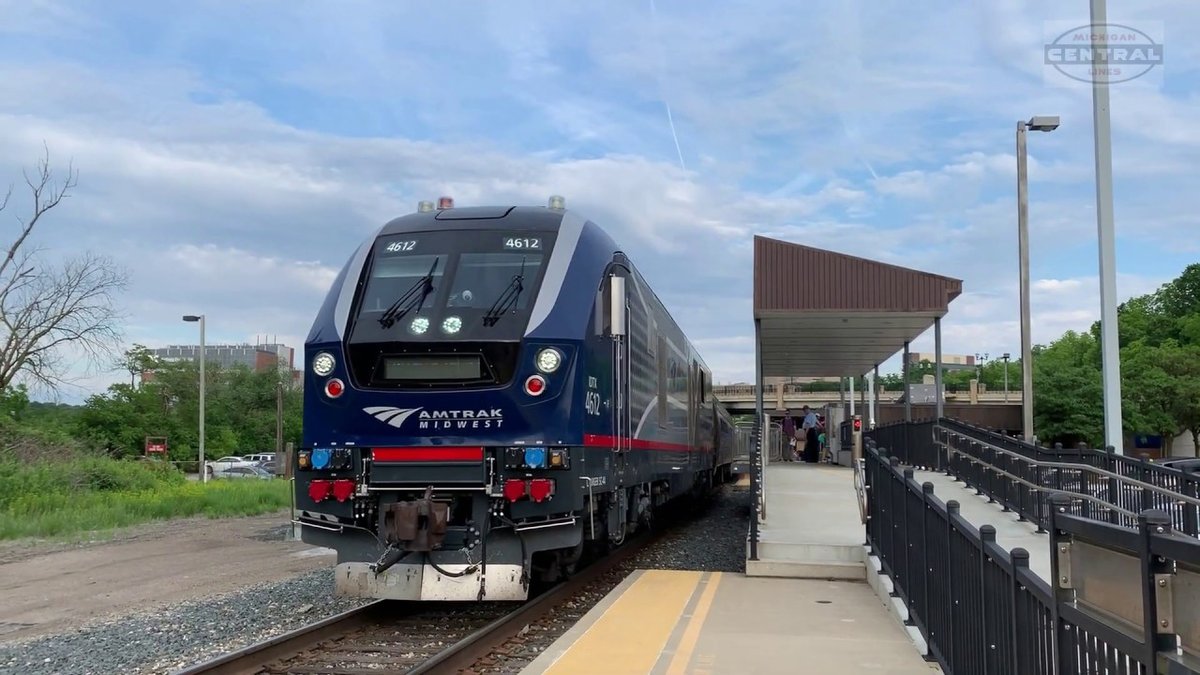 GAFollowers's tweet photo. Amtrak is looking to make Atlanta a railroad hub again.
Amtrak released a $75B passenger rail proposal. The plan calls for a new Atlanta rail hub with routes connecting the city with Birmingham, AL; Charlotte, NC; Macon, GA; Montgomery, AL; Nashville, TN; & Savannah, GA. https://t.co/ZkzVq7FIoe