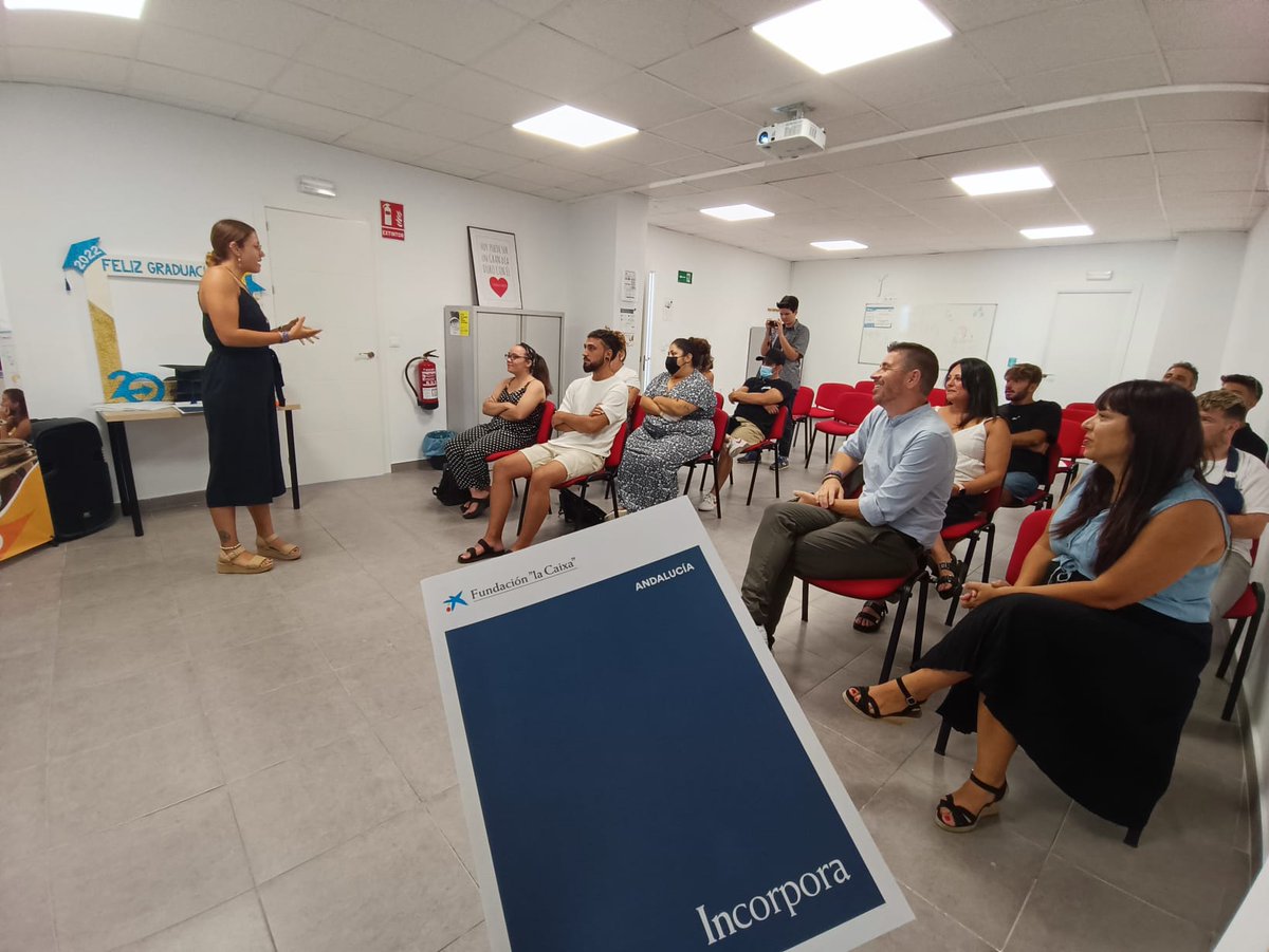 ArrabalAID's tweet photo. Clausura #retornoeducativo del  Programa #IncorporaFundlaCaixa @FundlaCaixa en #Cádiz. 60 jóvenes participan en las acciones desarrolladas por @AAlendoy, @funddonbosco, @FProlibertas y @ArrabalAID #Chiclana siguiendo la metodología @socialecca con un índice de titulados del 28%. https://t.co/3cOeQCm7u2