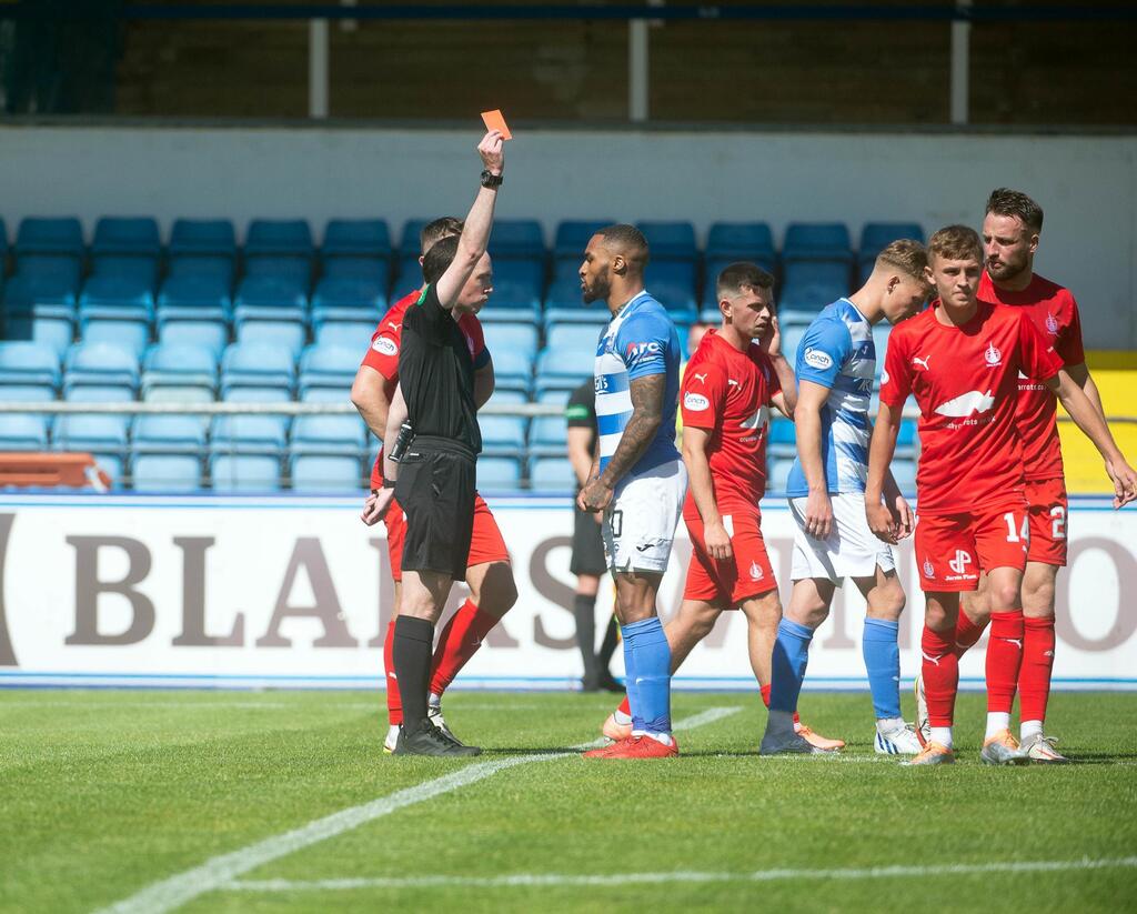 FITBAWNEWS11's tweet photo. 'Squad's lack of depth a real worry for Morton fans' https://t.co/GGxz9PJTKn https://t.co/fCOestEqAa