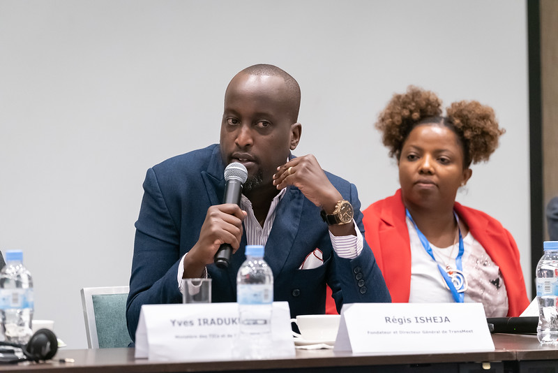 RegIsheja's tweet photo. Tout un honneur d'animer de multiples panels de la #MissionECOF créant des ponts économico-financiers entre soeurs/frères de la #Francophonie.
Merci à l'@OIFrancophonie de m'avoir confié cette tâche ô combien passionnante & enrichissante!🙏🏾
@LMushikiwabo
#TransMeet #RwOT #Rwanda https://t.co/wThvMb5lKq