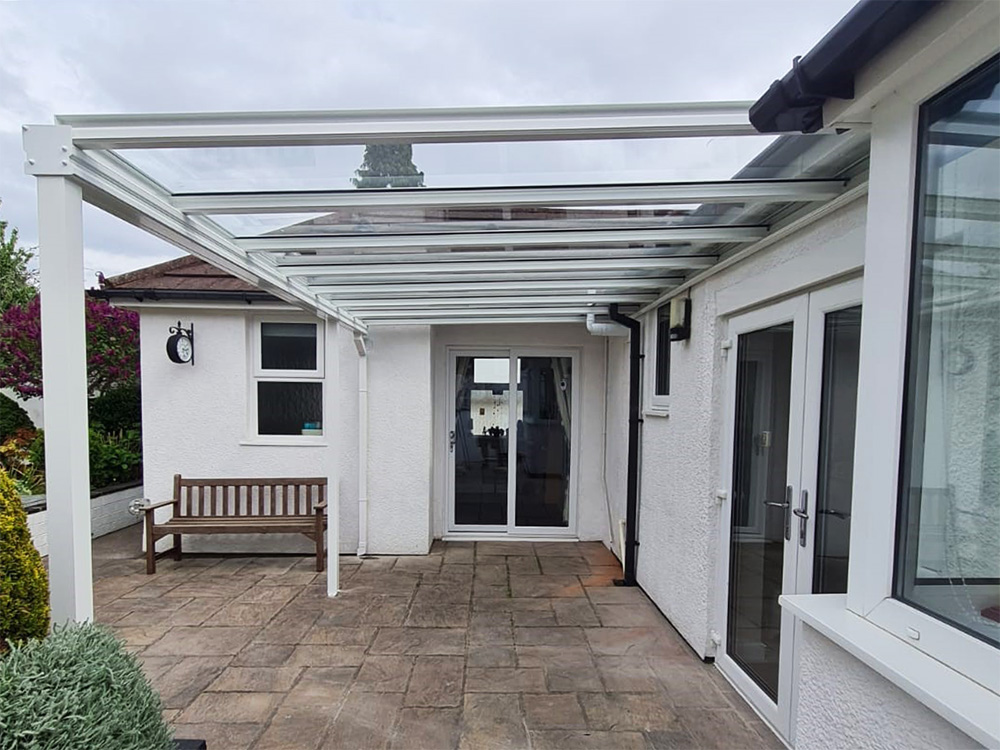 MilwoodGroup's tweet photo. Aesthetically pleasing canopy installation in Wales with bespoke design detail to accommodate drainage pipe, installed by our Trade Partner Canopy Pro Ltd

Read more at; https://t.co/JNydTB6XS3 

#canopy #veranda #patiodesign #outdoorliving #ukmanufactured #canopies #carport https://t.co/anKQmdqhD4