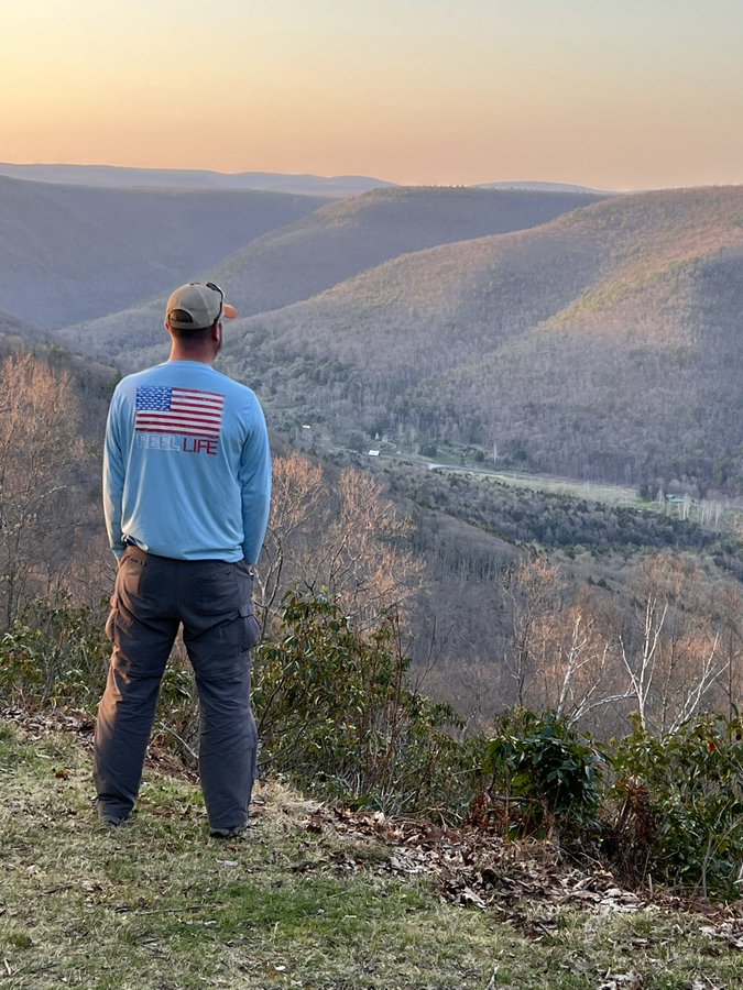 The treadmill’s nice, but we’ll take a hike with a view over it any day of the week. Thanks for the photo, Joe! 🌄

#LifeAtATT #WellnessWednesday