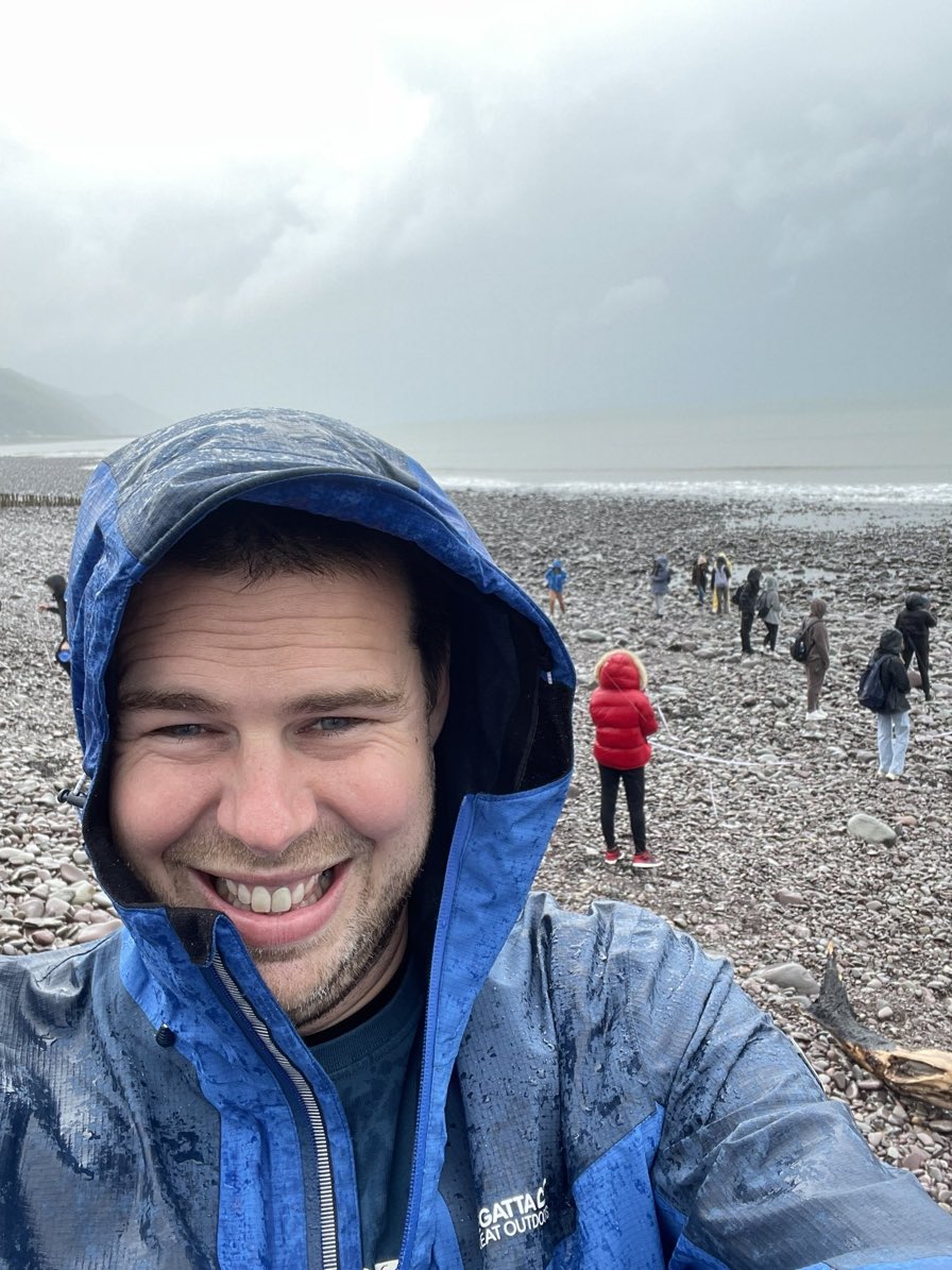 BmaGeog's tweet photo. Slightly different outlook than the September version of the same trip! 😆 #gcsegeography #fieldwork #outdoorlearning #porlockbay https://t.co/uzKtfRPkMo