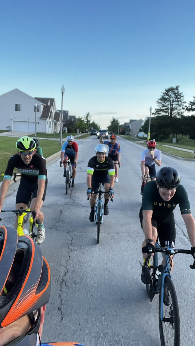 burnhamracing's tweet photo. #alwaysroad
#sometimesatruce
#hasanFTW 
#dwr https://t.co/3Mge4spP14