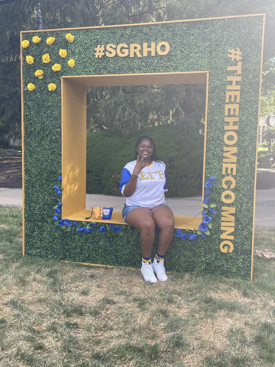_tytianaj's tweet photo. Day #1 Thee Homecoming! SIGMA GAMMA RHO SORORITY, Inc. took over Butler University! Blue and Gold EVERYWHERE! 💙💛 Indy is not ready for this WEEK long of events. It’s OUR CENTENNIAL! #SGRhoCentennialBoule @womenofsgrho #AskaboutAS https://t.co/41q1tiaDHf