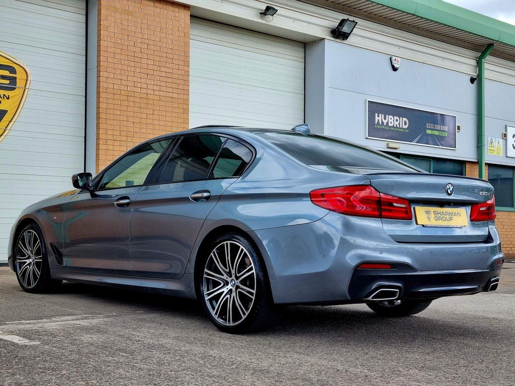 SharmanGroup's tweet photo. BMW 5 Series 3.0 530d M Sport Auto Euro 6 (s/s) 4dr
----------------------------------------------------------------------
SUNROOF+HEAD UP+HK+HUGE SPEC++
----------------------------------------------------------------------
https://t.co/eEhRVPFNiC https://t.co/R6Ty7rAtLc