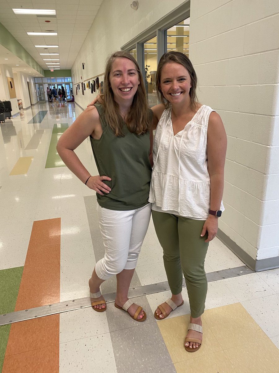 It’s apparently #twinday at PHMS!!! @DrChrisLongo @cwest831 Great minds think alike!