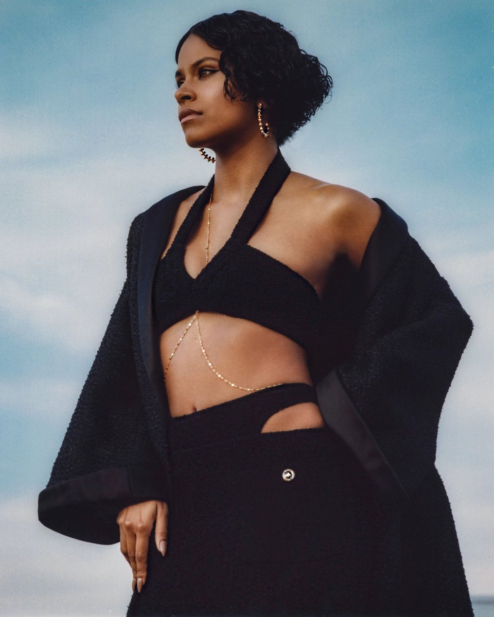 zazie beetz updates tweet media