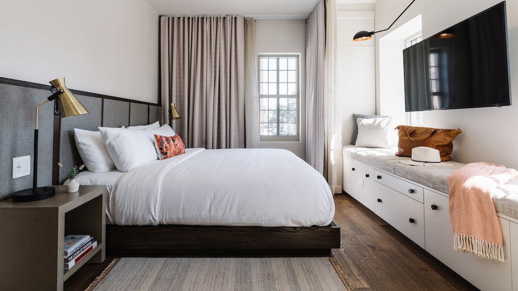 BryanAshleyInc's tweet photo. Purity, cleanliness, and peacefulness... the place to immerse yourself in total comfort.

From the cushion that feels like sitting on a cloud to the hidden closet behind the curtain, this has to be one of our favorite custom pieces!

Alida, Carver &amp; associates, and FODA design https://t.co/9J9KjIRB24