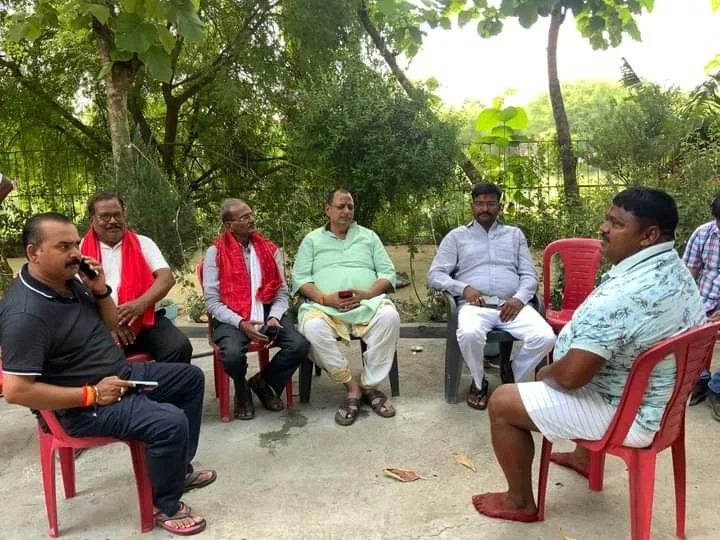 ratnakarvindhya's tweet image. आज लंका कि पहाड़ी स्थित कुटिया दुखहरनी माई की मंदिर पर शिव चर्चा एवं भंडारा तथा लोहंदी स्थित  श्री राजू यादव जी के यहां श्री साई धाम में भण्डारा कार्यक्रम में सम्मिलित होते हुए  साथ में श्री राजेश अग्रवाल जी रहे।

@BJP4India @BJP4UP