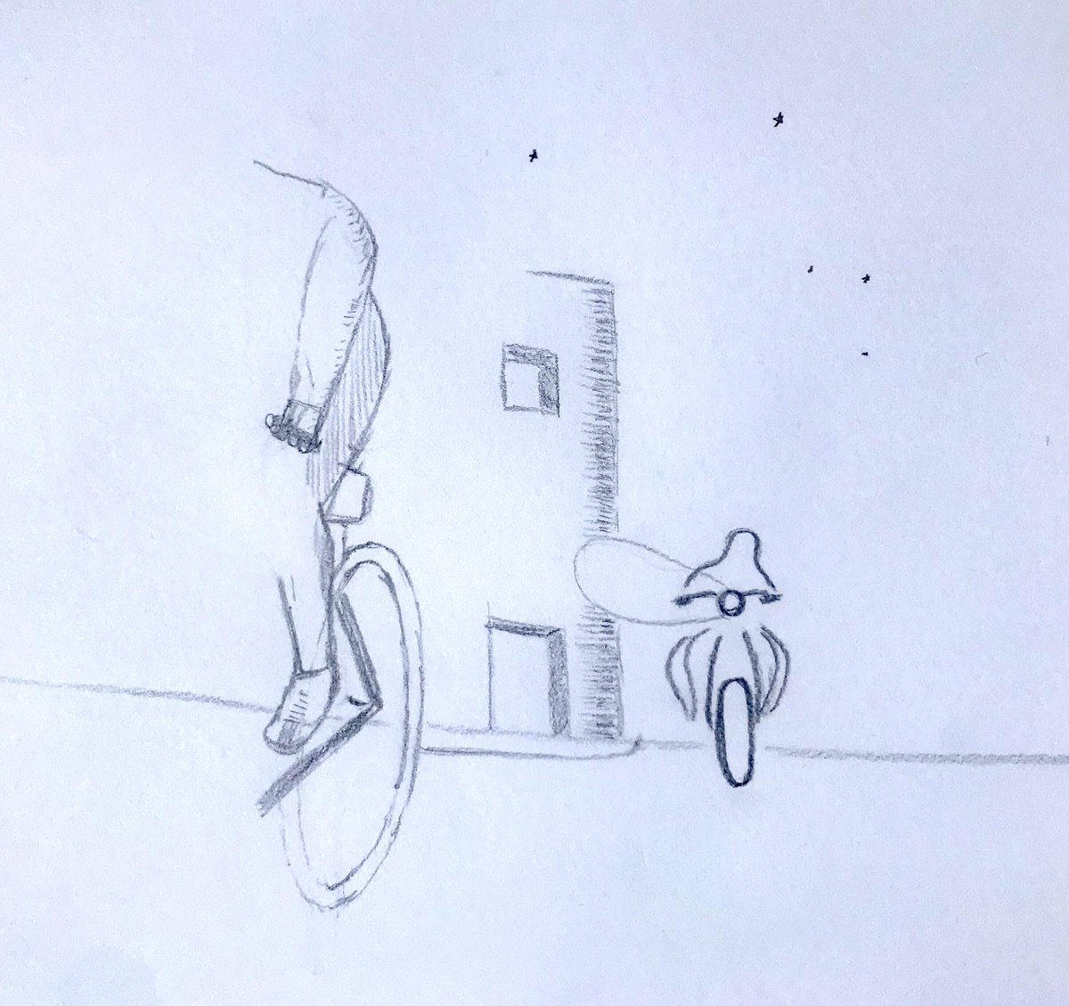 sergicaparrosgi's tweet photo. “A la plaça d’Espanya, un fort espetec d’un motor em va despertar del somieig. M’hauria pogut avançar en qualsevol moment, però es mantenia a distància. El seu far m’espiava des d’una trentena de metres. Era una moto potent” https://t.co/phxvLOo029