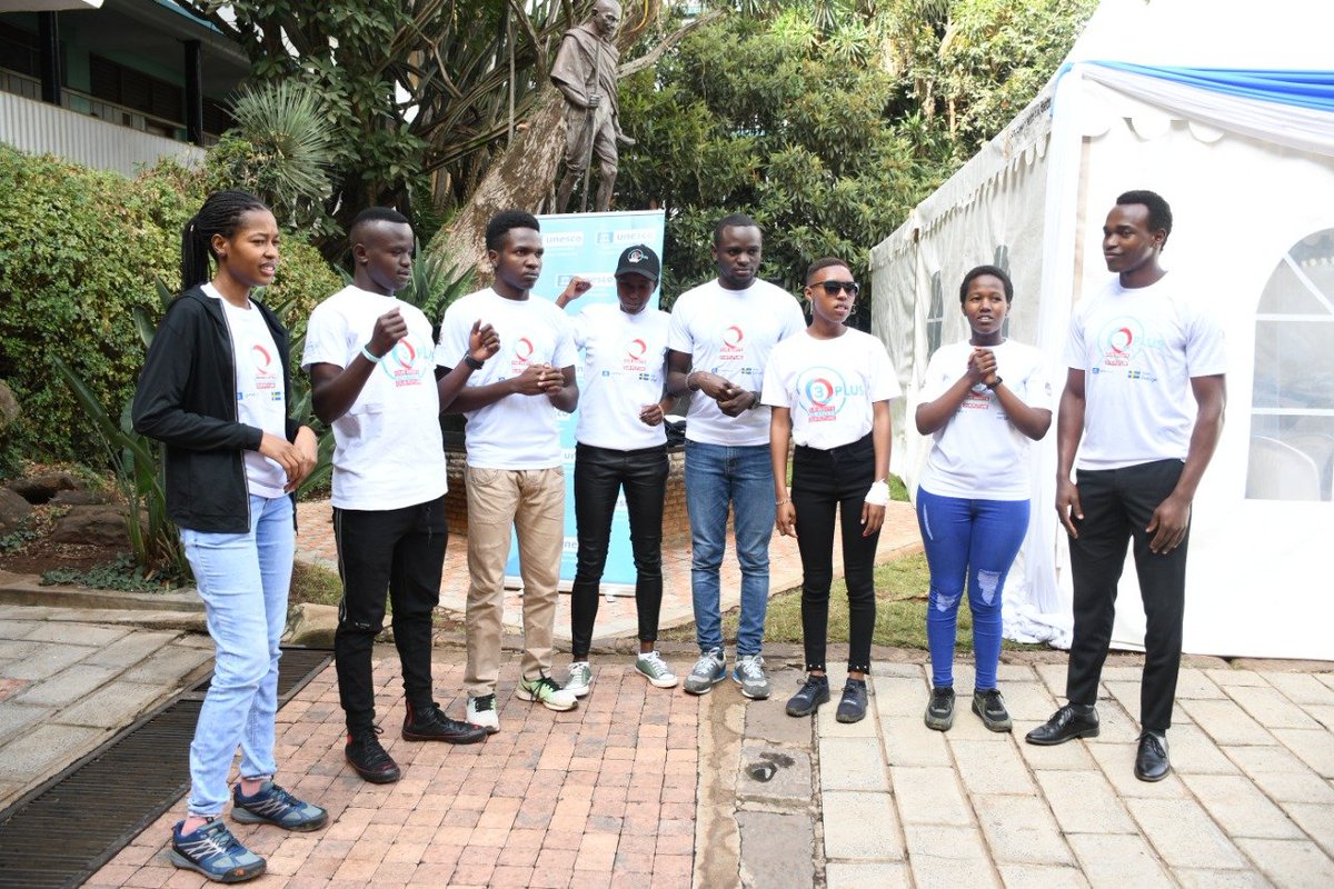 The mt Kenya hiking team 
For  health and wellness among 
Young people 
@UnescoEast
@yptcampaign
@KenyaSRHR
@ MountKenyaUni
@uonbi
@outdoorerke
#O3Plus
#heights4health