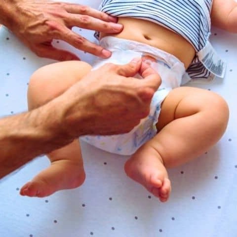 MumsDelivery's tweet image. Baby boys are a joy until they decide to pee on you while you clean their bottoms. 

🏃‍♀️ Makes you feel like running away when it’s time for a change!

#changingnappy #babypeedonme #nappychange #babypee #diaperchange #babydiaperchange 

mumsdelivery.com.au/how-to-stop-yo…