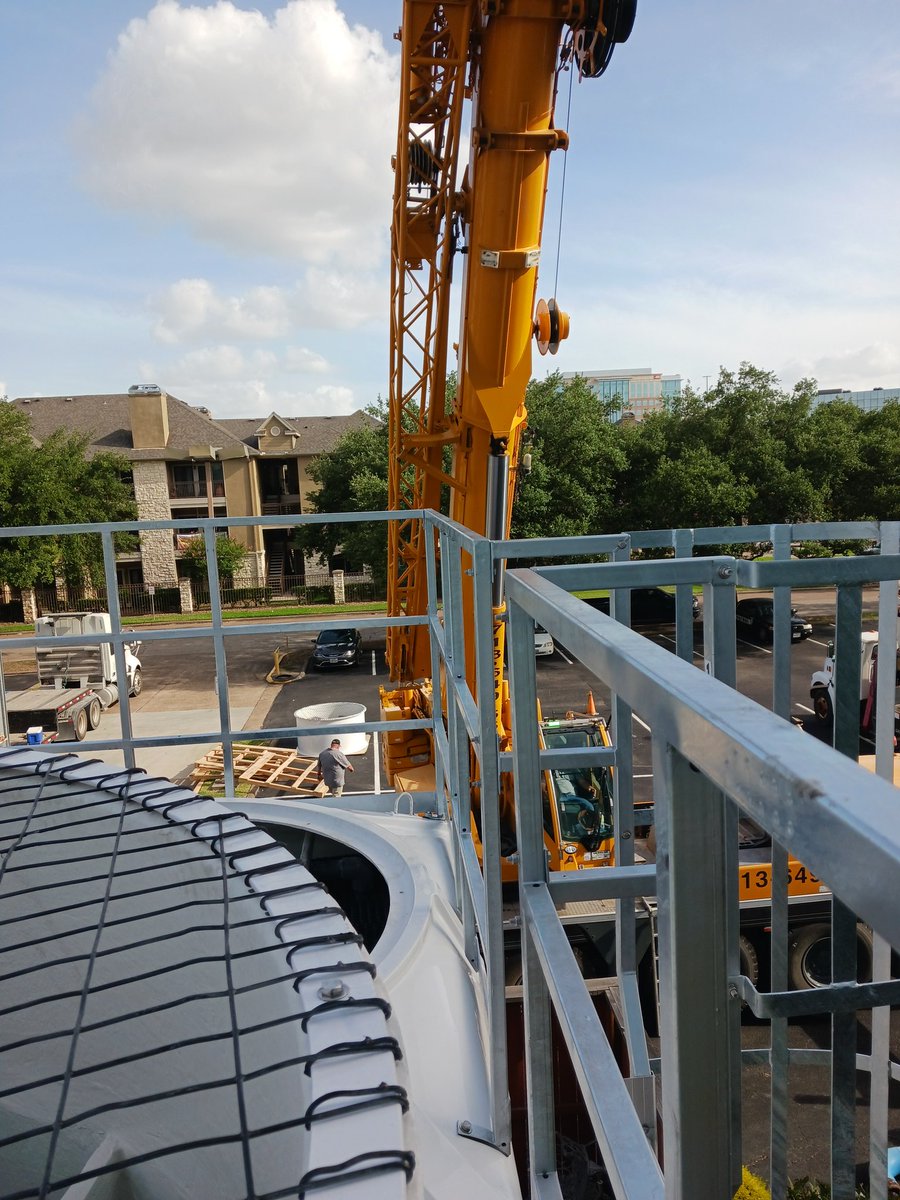 EythDaniel's tweet image. #MoneyIsTheMotivation call 📞 8329889398 for cooling tower motor changes or anything to do with cooling towers feel free to text or call 📞 📱 free estimates Houston Dallas n pretty much wherever we do travel insured and bonded 💯 percent legit n great service or find me on