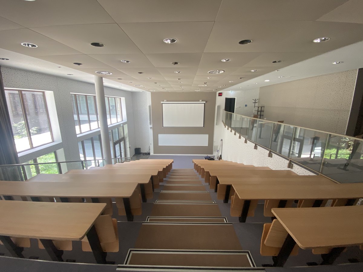 inspereims's tweet photo. Amphi flambant neuf, salles et mobilier innovants, salle de convivialité modulable : l'Inspé de Châlons-en-Champagne a officiellement déménagé sur le campus situé Chaussée du Port ! 1/2 https://t.co/25TawY8SRH