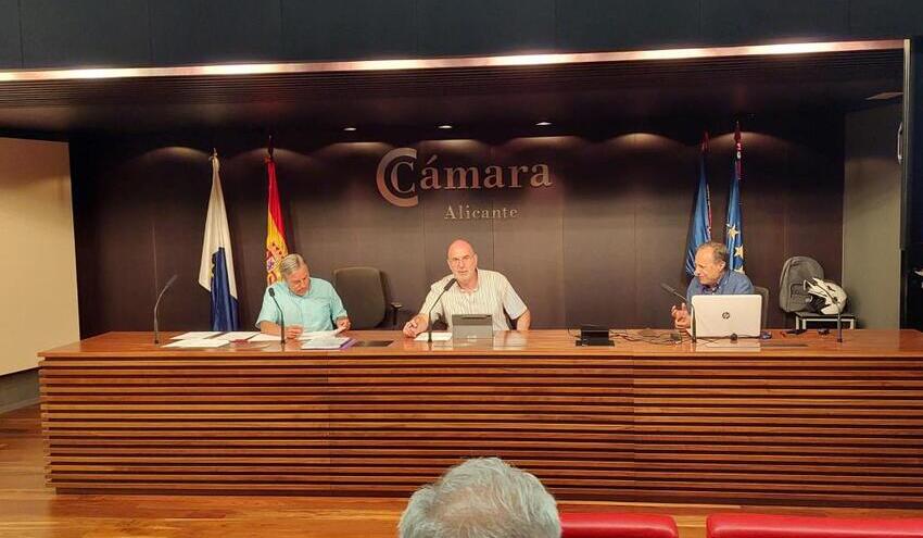 El <a href="/alicanteayto/">Ayuntamiento Alicante</a> opta a 7,5 millones de los fondos europeos para dos proyectos de tratamiento de residuos.♻

➕No te lo pierdas: retema.es/noticia/alican…
