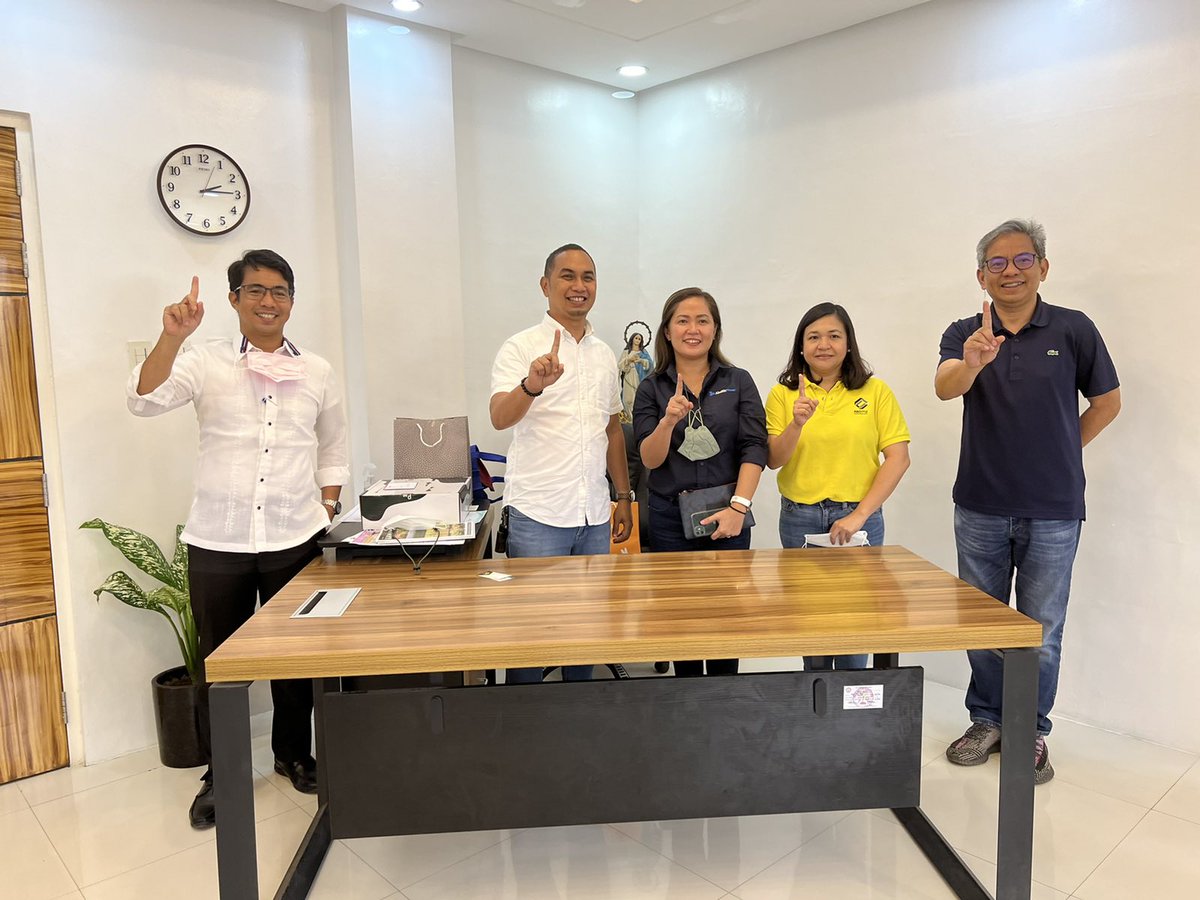 ceazar_aquino's tweet photo. The dynamism of Mariveles Mayor Ace Jello Concepcion is the brand of leadership that invigorates the private sector to create value guided by values. Together with Aboitiz Power and Aboitiz Construction, let us advance business and communities. #OneAboitiz #OneBataan ✊🏼🇵🇭 https://t.co/1uEttY1rnU