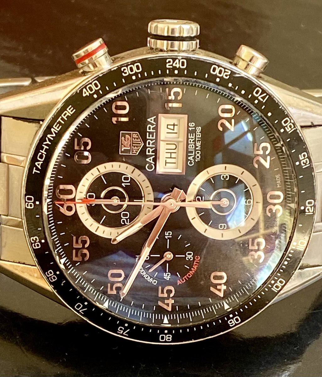Can anyone spot the obvious repair that we need to do on this Tag Heuer Carrera 😁?