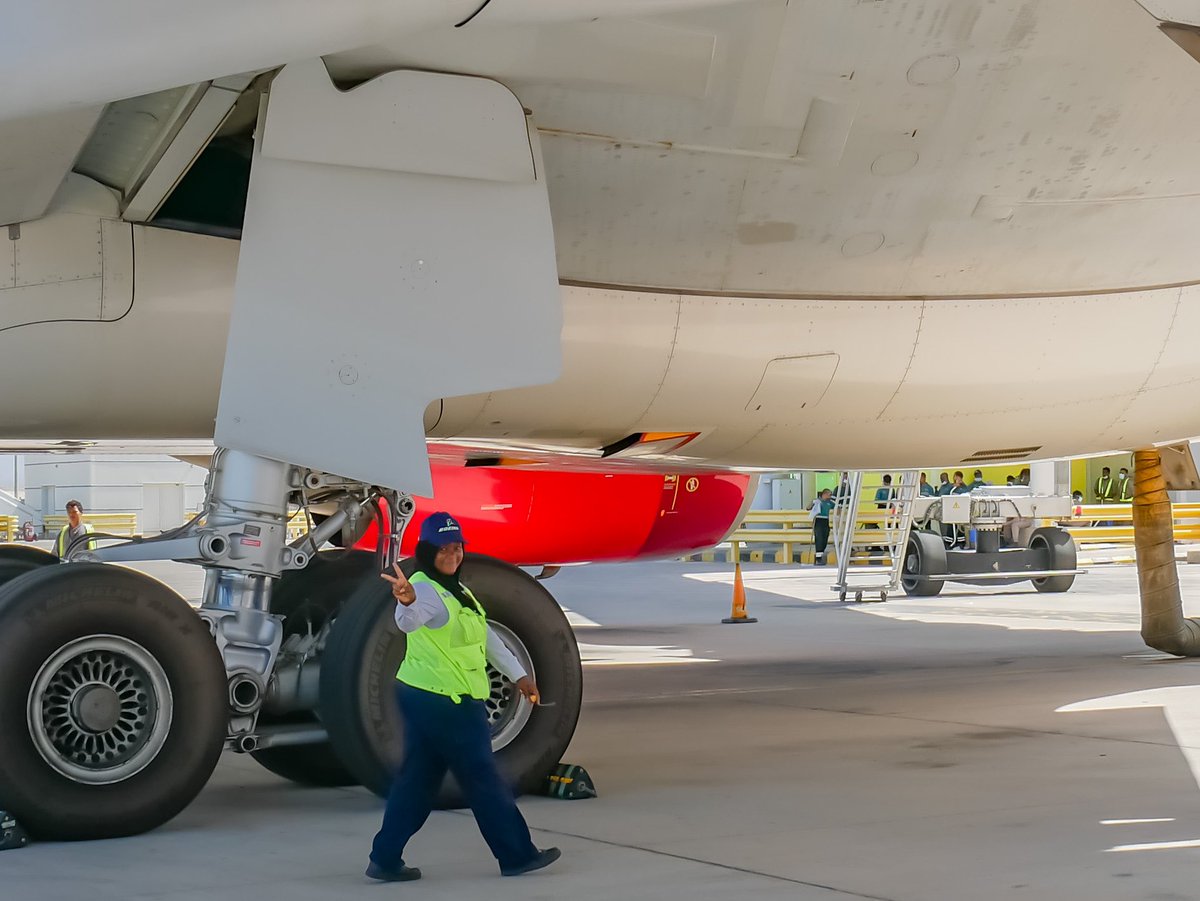 AzmanAir's tweet image. Holiday is Over.. Fire up your Glam; The World is waiting..

airazman.com

#LetsFlyAzmanAir
#WorkResumes
#holidayisover