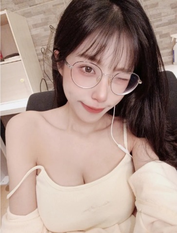 长这样可以 当你的炮友吗