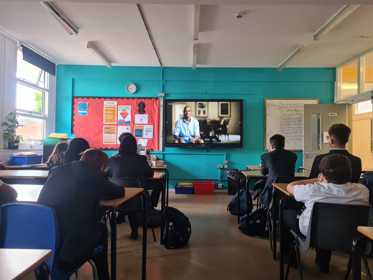 I teach <a href="/Mo_Farah/">Sir Mo Farah</a>'s old secondary school <a href="/SpringwestA/">Springwest Academy 💙</a>. Heres my year 8 form watching his new documentary. Genuinely moving stuff.