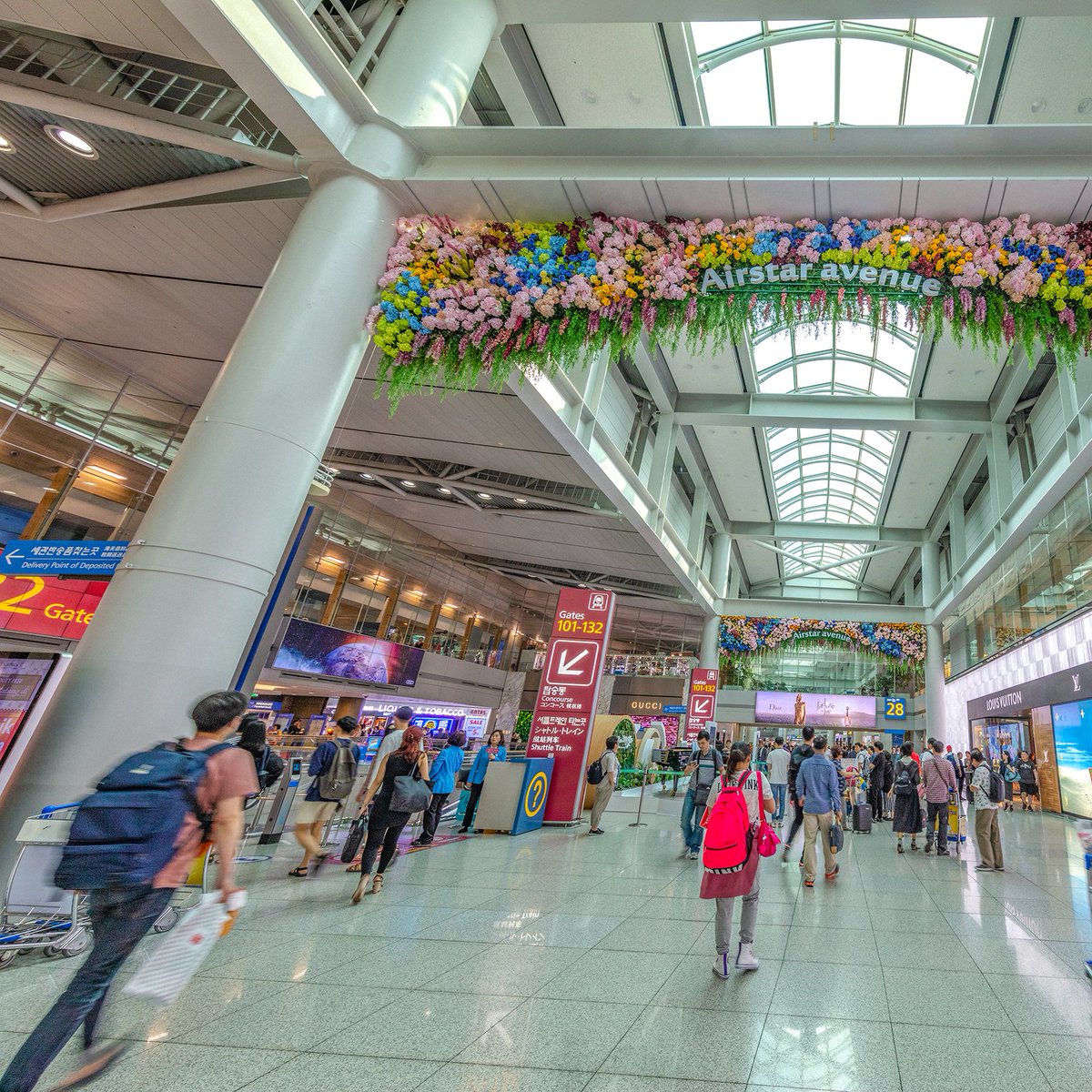 PortPolska_info's tweet photo. #IncheonAirport #IIAC๐ฐ๐ท: doradca strategiczny #CPK @STH_Poland๐ต๐ฑ. Koreaลczycy uczestniczyli np. w pracach nad wariantem inwestorskim i master planem. @mhorala @MFIPR_GOV_PL @MI_GOV_PL i Won Hee-ryong #MOLIT @Korea_land rozmawiali o rozszerzeniu wspรณลpracy https://t.co/twT5qab2pn https://t.co/s3Ds4UYzn0