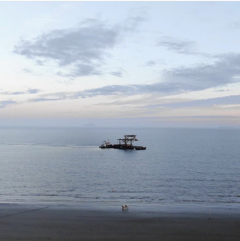 seemonsteruk's tweet image. #SEEMONSTER arrives on the morning tide in #WestonSuperMare the moment we’ve all been waiting for!