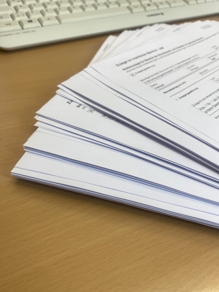 Ein Beispiel für absoluten Admin Wahnsinn. Rückwirkende Beantragung von tageweise Zulage im maritimen Bereich. Für knappe 11€ brutto pro Tag, vier Seiten Papier drucken und in den Genehmigungsprozess geben. #adminimum