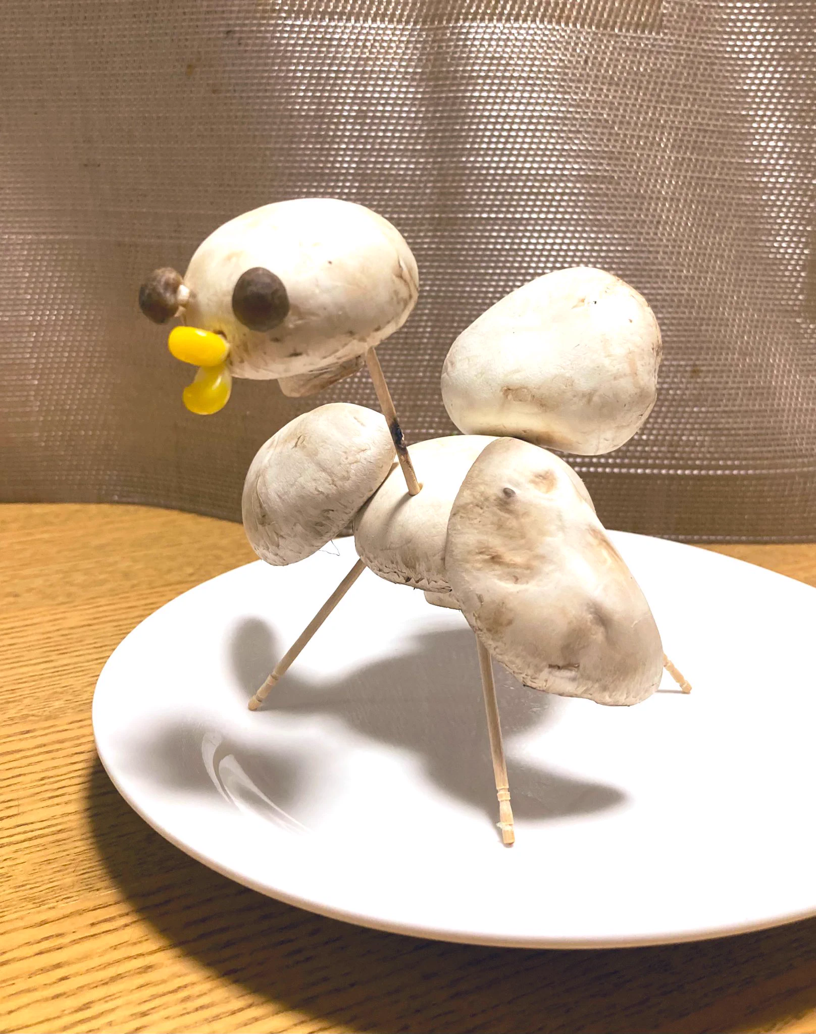 今年のお盆はこれに乗って帰ってきてもらおう！ジャンボマッシュルームで作ったアヒルちゃん。