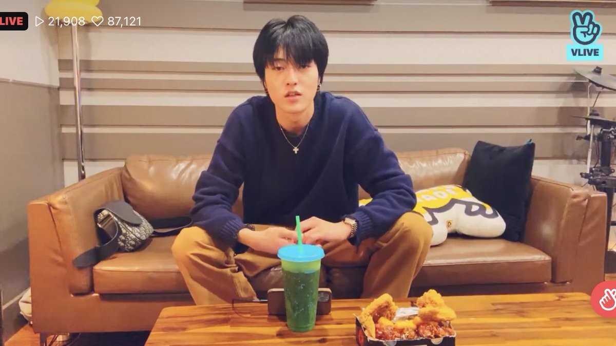 woowolfwp's tweet photo. haruto in vlive! https://t.co/3NXBpHSCmS
