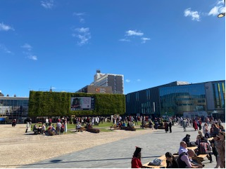 TeesUniSHLS's tweet photo. Beautiful day to graduate @TeessideUni fantastic to see so many happy faces as we celebrate with you on this special day https://t.co/dQpP3cZHRb