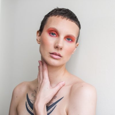 #NewProfilePic https://t.co/8xUzyhREgP<a href="/tag/newprofilepic"class="tags">#NewProfilePic</a>