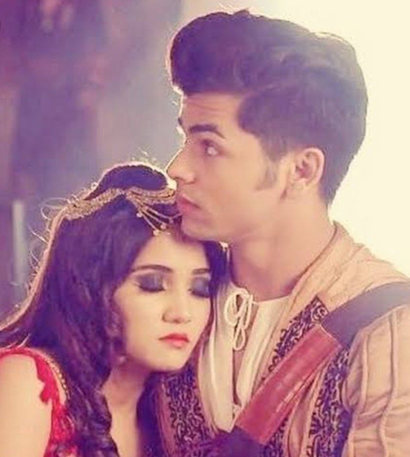 CSidashian's tweet photo. ITV's best couple
2 YRS OF YASDIN ERA 
#2YearsOfYasdin https://t.co/dyRuO37pkA