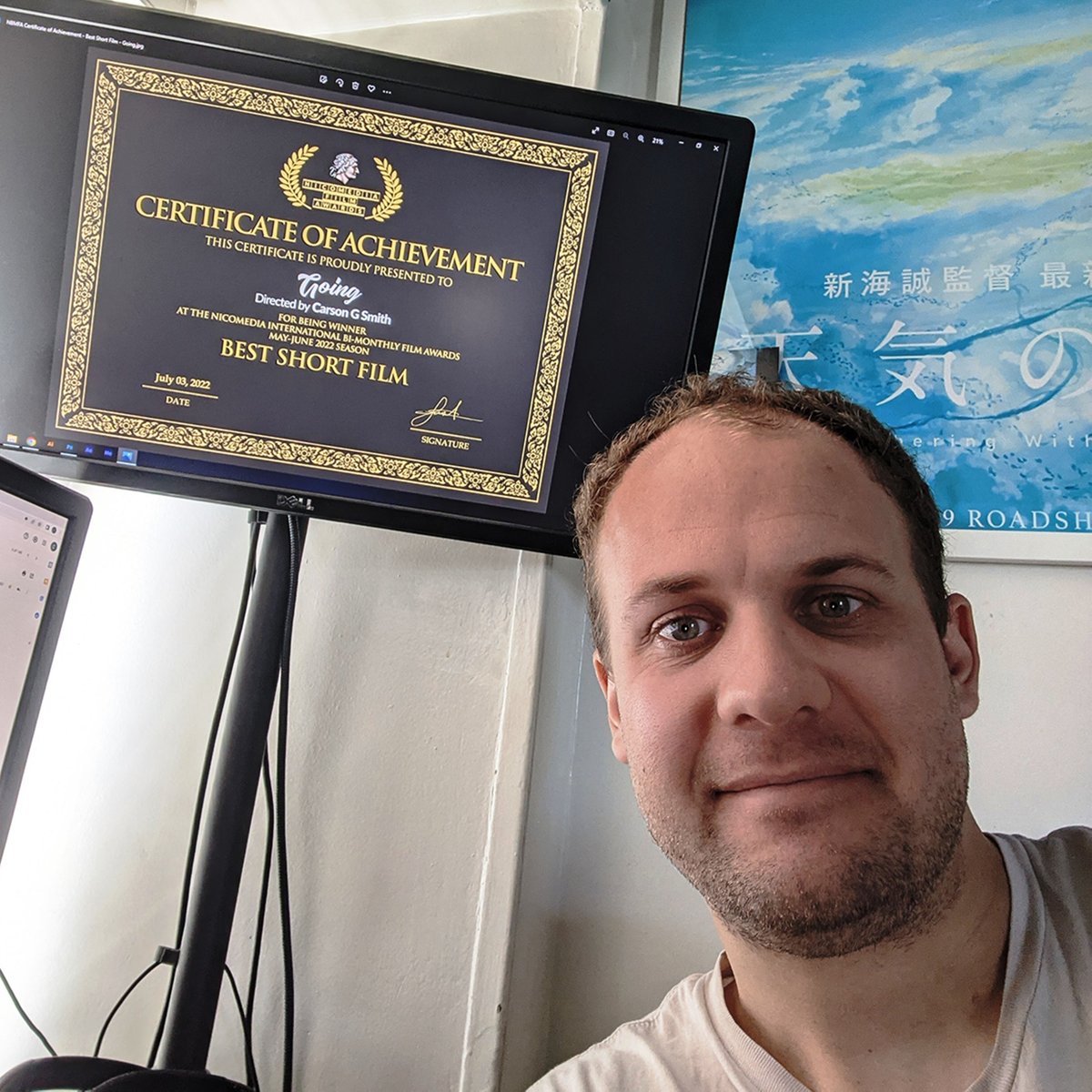 NicomediaAwards's tweet photo. Director Carson G Smith with "NBMFA Certificate of Achievement". 🎖

He is winner in "Best Short Film" category at NBMFA May-June 2022 season with his films "Going" 🎬

#shortfilm #shortfilmawards #film #director #producer #filmmaker #award #prize #winner #certificate https://t.co/lN4hvvLejw