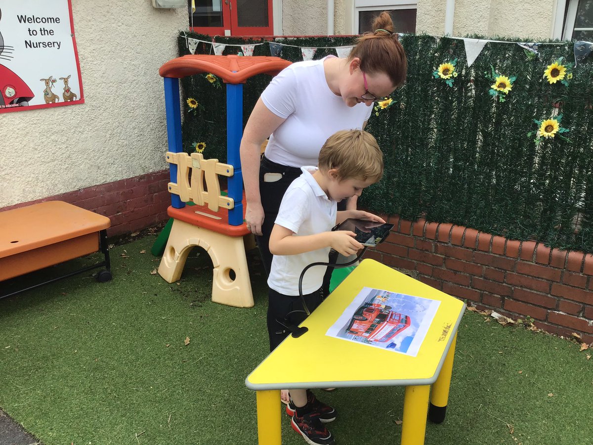 Penclawdd's tweet photo. #pencwhales Reception/Year 1 had a wonderful afternoon yesterday. They shared their learning with their grown ups! #pencfp #pencr1 #penccomm https://t.co/ZnQ8yXPfaQ