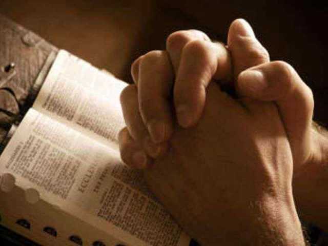 nossaradiopoa's tweet photo. Cada dia que vivemos,é uma oportunidade que não volta. Por isso, devemos sempre pedir a direção de Deus, no início e lembrar de agradecer no final.
Bom dia!
#vivemos
#direçao
#oportunidade
#agradecer
#Deus https://t.co/zS8gv2Ur9q