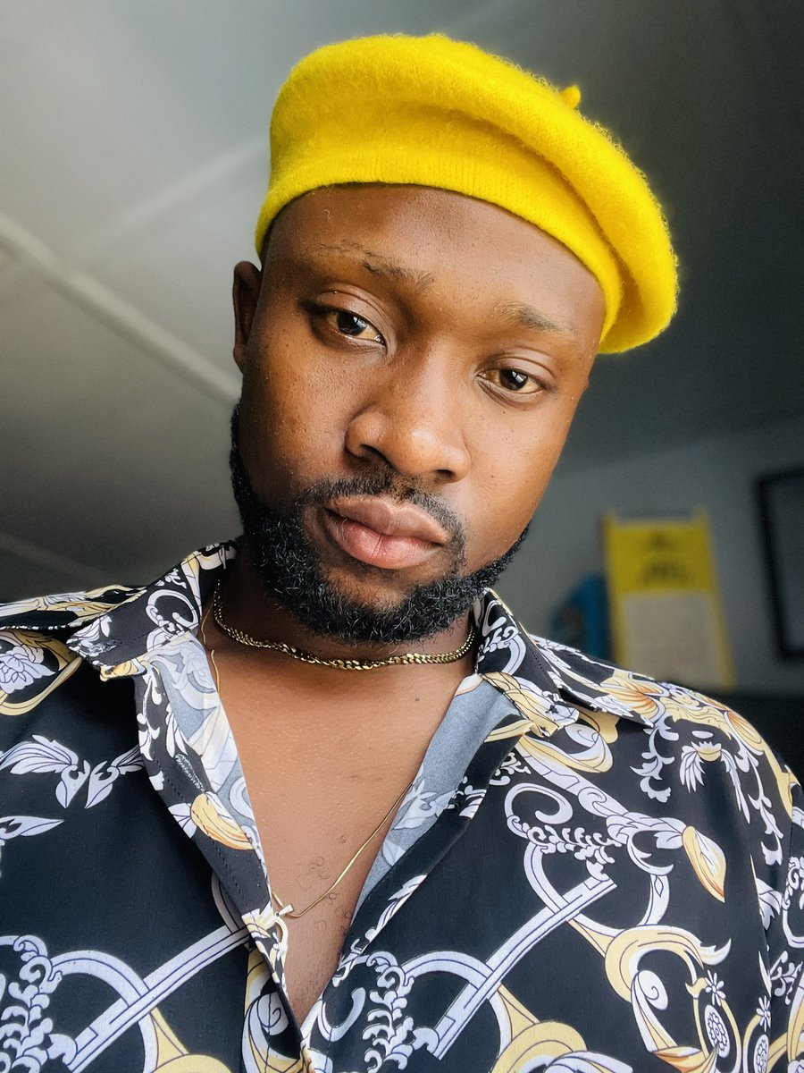 MCMallWasty's tweet photo. I promise on my honour to be faithful and loyal to #Offinso my motherland ✊
That Offinso Boui never give up 🔥😘✊🎤🙏 https://t.co/vL98FFTJ3A