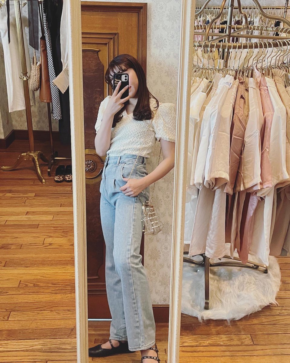 urabeyui's tweet photo. close
本日も沢山のご来店ありがとうございました🎀セール商品も随時入荷しております🤍是非見にいらしてください💕 https://t.co/OQjn0iCcBz