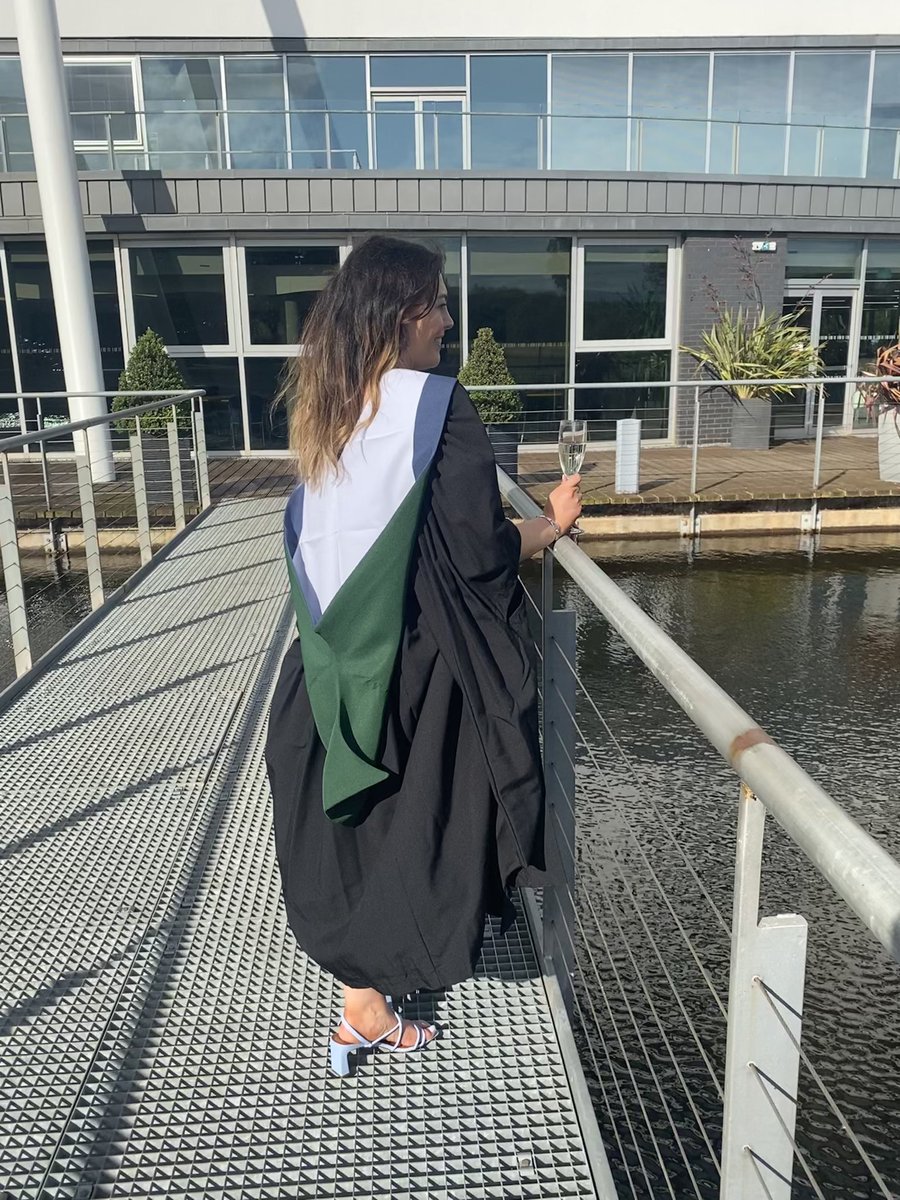 LisaM_SLT's tweet photo. One whole degree hotter over here 👩🏻🎓
So proud of our year group for powering through two of the most challenging years of our lives. Not even a pandemic and unexpected change to online learning could stop us.
The only way is up 💜 @QMU_SLT #slt #mysltday https://t.co/RtSN86Xn6U
