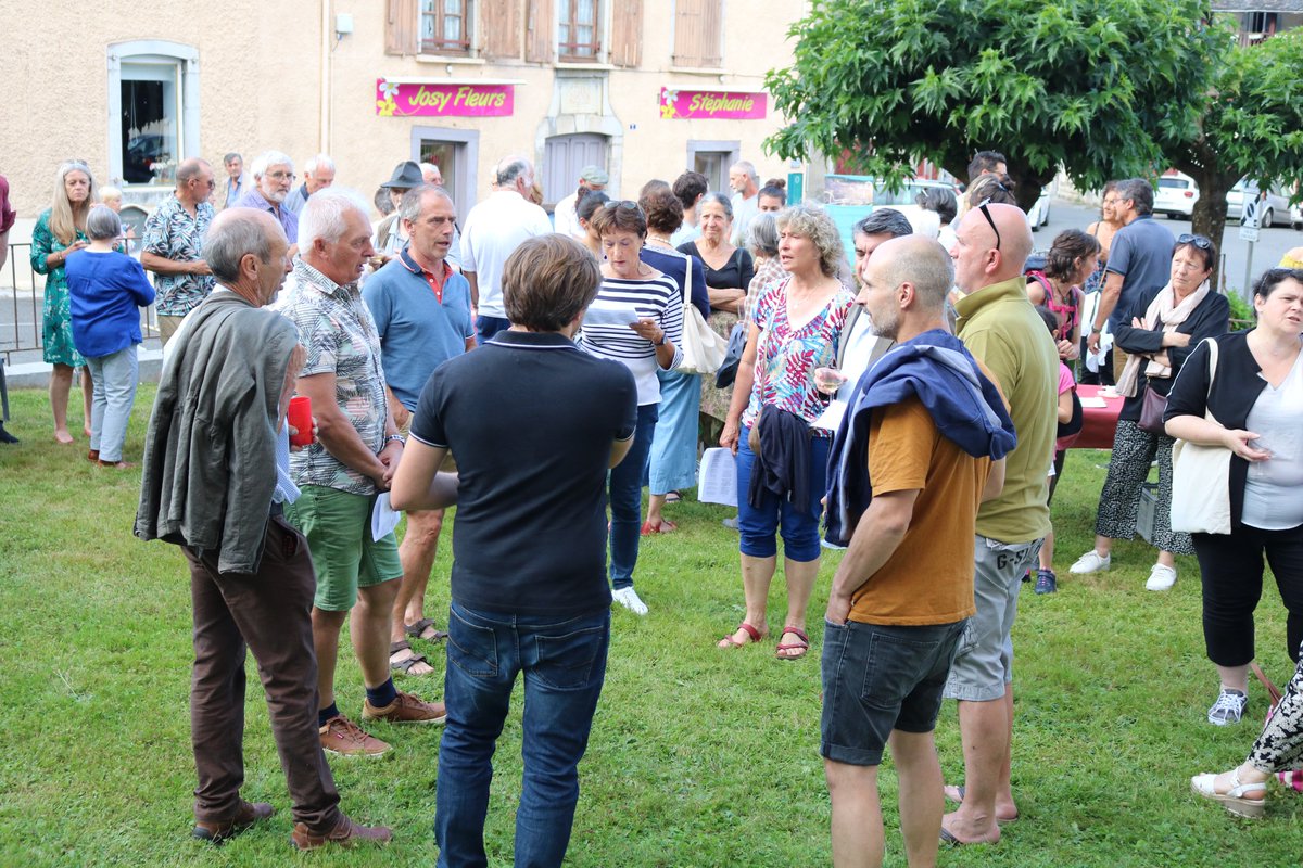 MOssau's tweet photo. VERNISSAGE DE L'EXPOSITION CANTA🎉

Retour sur l'inauguration de notre exposition temporaire "Canta", qui s'est tenue le 8 juillet. Vous avez été nombreux à faire le déplacement et nous vous en remercions !
Un grand merci à l'ensemble des acteurs ayant participé à ce projet👏🎶 https://t.co/r67h9S3Y7k