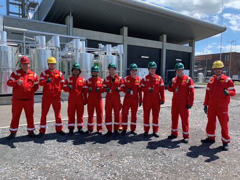 ecogeniumev's tweet photo. We were invited by Shell to visit the Shell Energy and Chemicals Park in Wesseling. Their impressive 10 MW PEM electrolyser ‘REFHYNE’, Europe’s largest, is able to produce 1300 tons of green hydrogen per year, contributing toward a #sustainable future 🙌⁠
#shell #greenmobility https://t.co/nbouiHuvzb