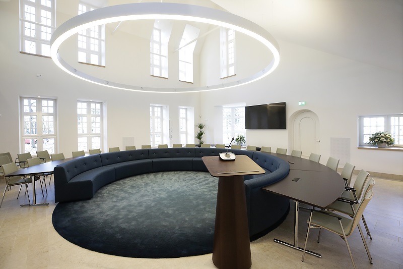 Peet van de Loo (58), Kees Vortman (53) en Suzan van de Goor-Gelens (51) zijn de drie beoogd wethouders in Waalre. De initiatiefnemers van het raadsprogramma 2022-2026 Toekomst voor Waalre dragen hen morgenavond aan de gemeenteraad voor.

Lees meer: bit.ly/3nXiT87