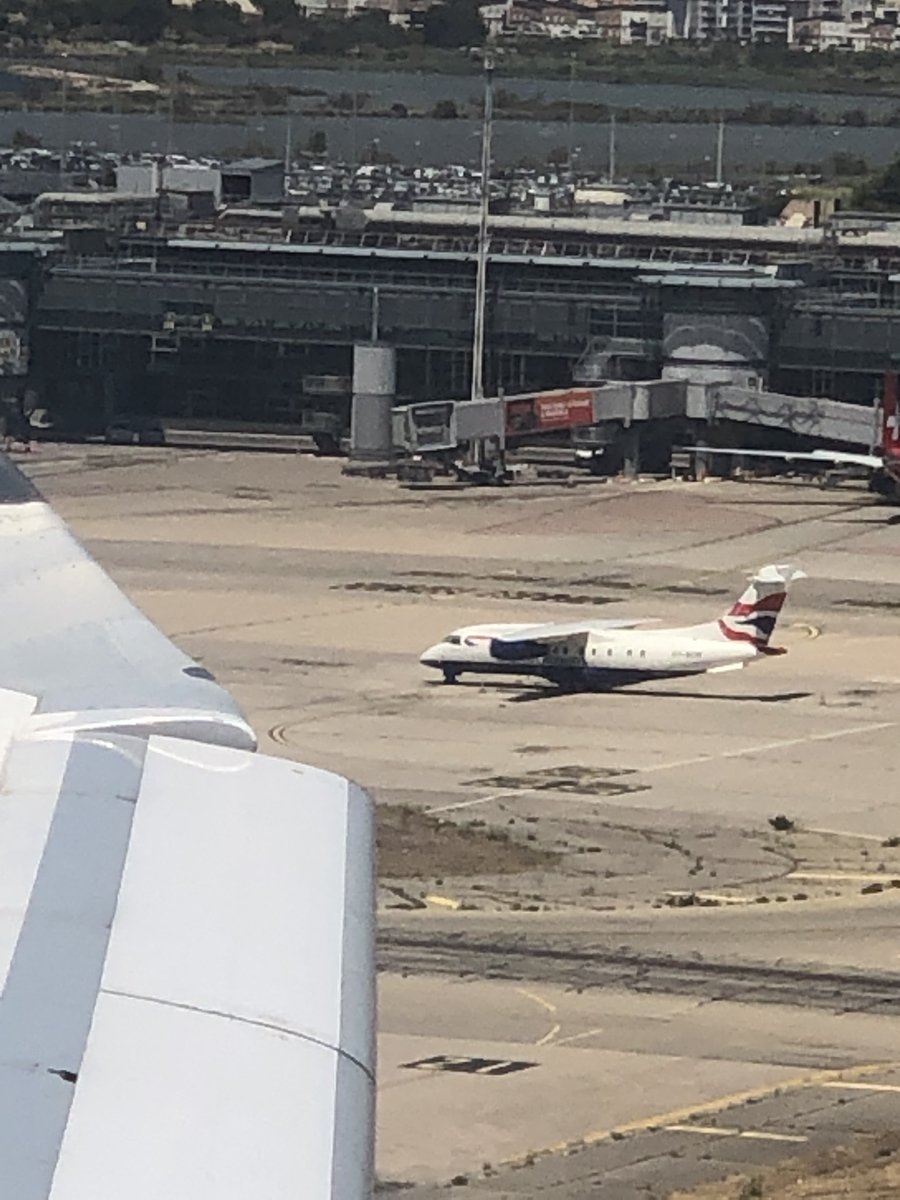 Anybody know what this private-jet sized #BritishAirways plane does? Spotted at MRS