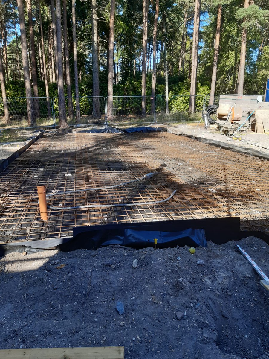 TricourtPiling's tweet photo. Works going well in Avon Castle, Ringwood. Reinforcement works in place and concrete slab completed.
#tricourt piling #concrete slab #reinforcements #new build #Dorset #Hampshire #new foundations https://t.co/BbbmmjYqsl