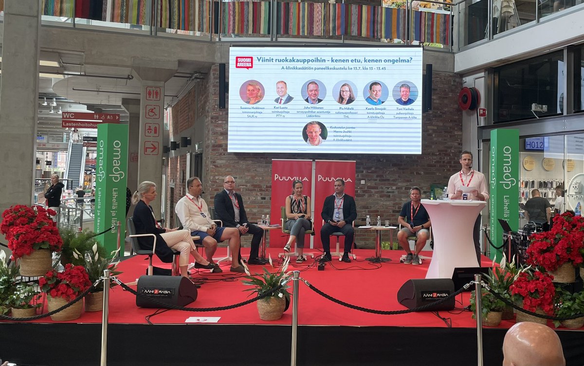 Viinit ruokakauppoihin-kenen etu, kenen ongelma? Tätä pohtii @HannuJouhkin johdolla <a href="/kaarlosimojoki/">Kaarlo Simojoki</a> , <a href="/toni_vanhala/">Toni Vanhala</a> ja joukko kaupan sekä terveyspolitiikan asiantuntijoita.
<a href="/tampereenakilta/">Tampereen A-Kilta ry</a> <a href="/aklinikkasaatio/">A-klinikkasäätiö</a> 
#A_kiltatoimintaa #suomiareena2022